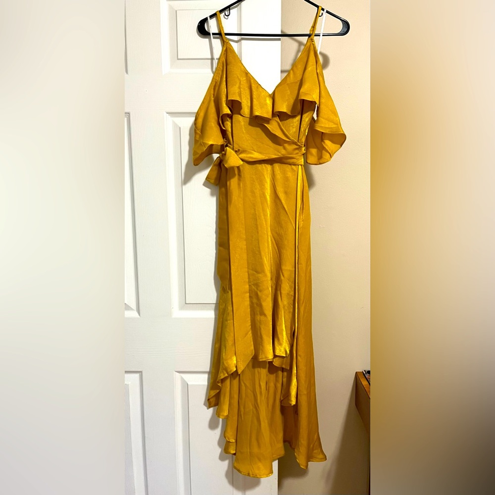 Lulu’s Layla Mustard Yellow Satin Off-the-Shoulder Wrap Dress sz Small